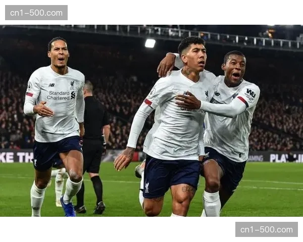 周边商品销售贡献稳定收入，传统豪门球队保持领先优势